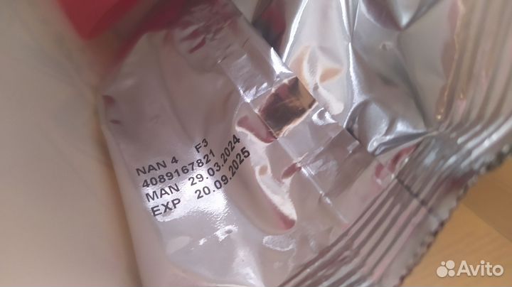 Детское питание смесь nan 4