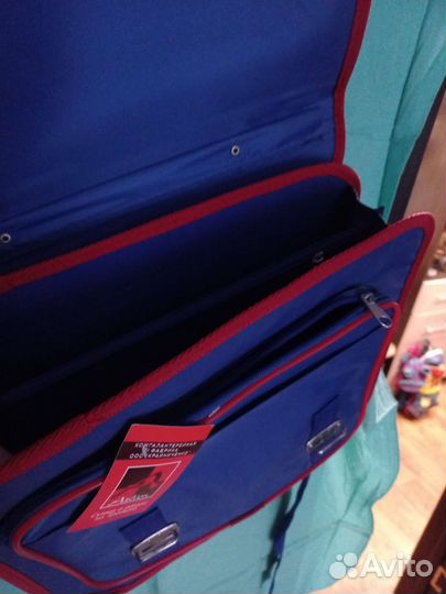 Портфель школьный