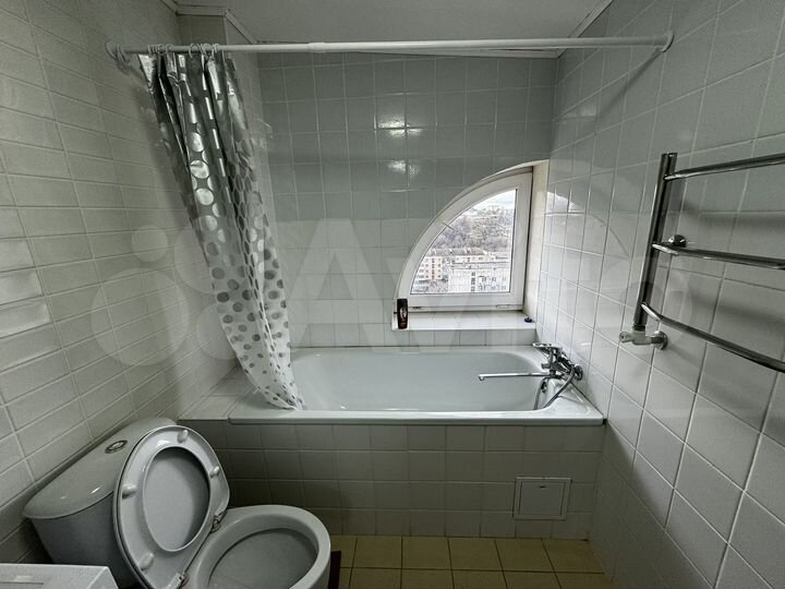 Квартира-студия, 38 м², 10/10 эт.