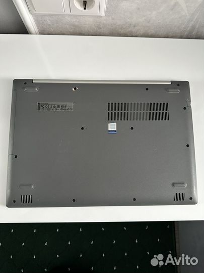 Ноутбук Lenovo Ideapad 320-15ast (80XV)