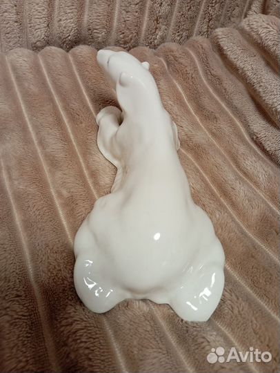 Статуэтка Белый медведь