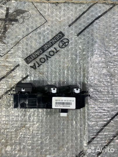 Блок управления стеклоподъемниками передний левый