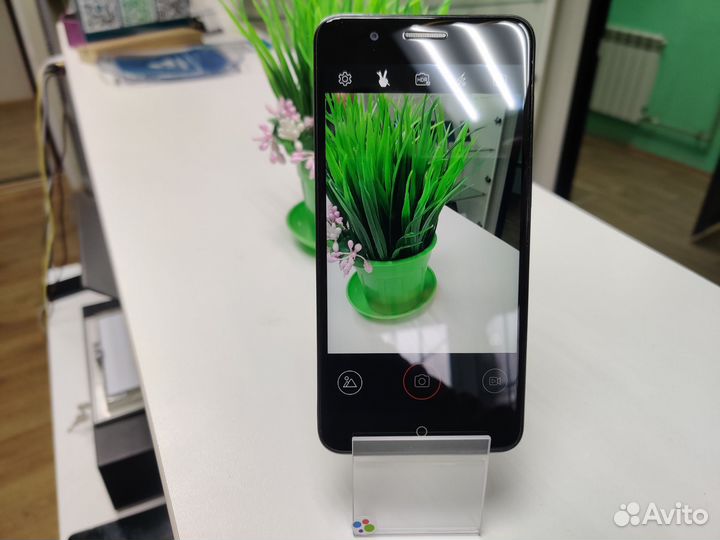 ZTE Blade A610 Plus, 2/16 ГБ
