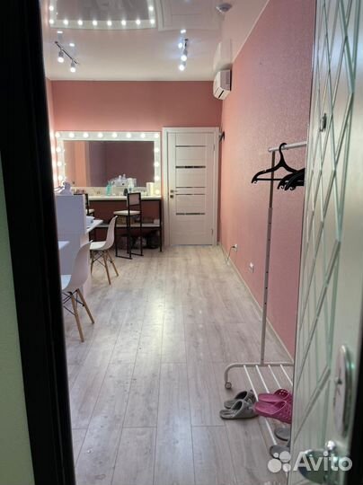 Рабочее место мастера маникюра