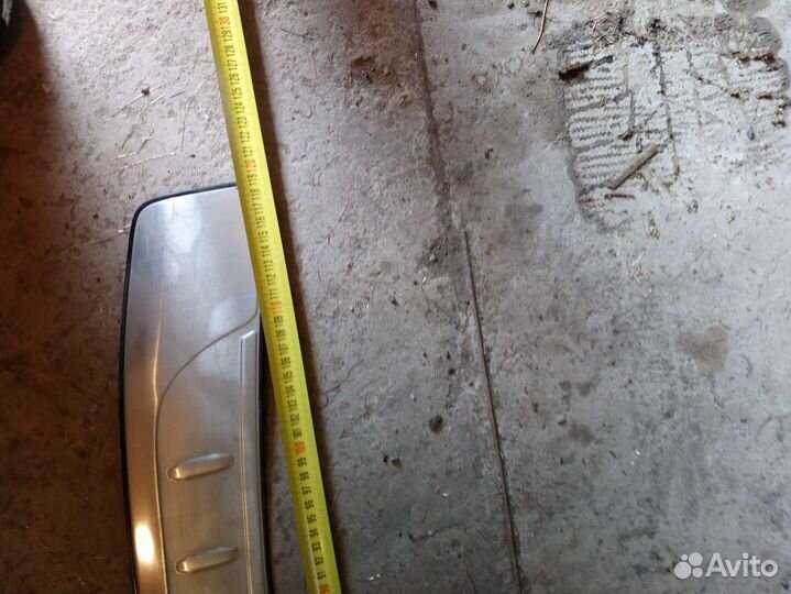 Накладка на порог заднего б-ка Subaru Forester