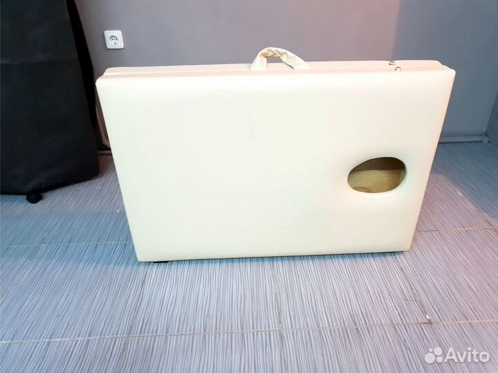 Массажный стол