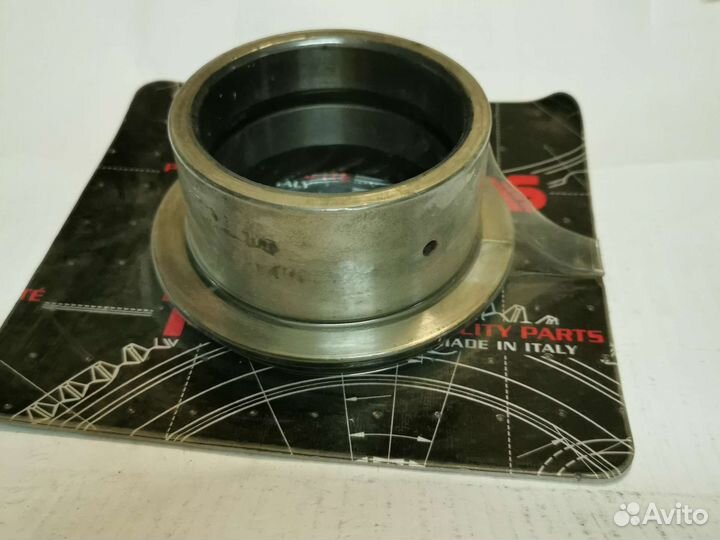 Втулка шестерни заднего хода Т08840