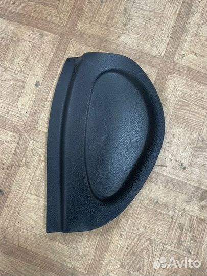 Накладка на торпедо левая Opel Omega