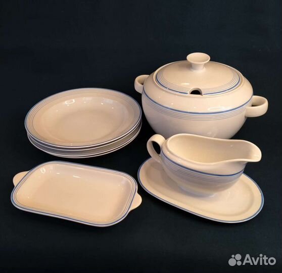 Часть столового сервиза Германия