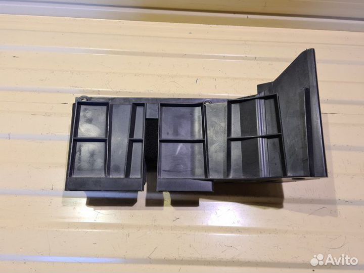 Ящик для инструментов Mercedes-Benz E-Class W211