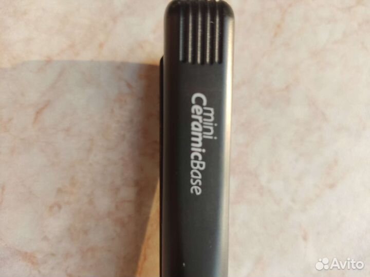 Выпрямитель/утюжок для волос