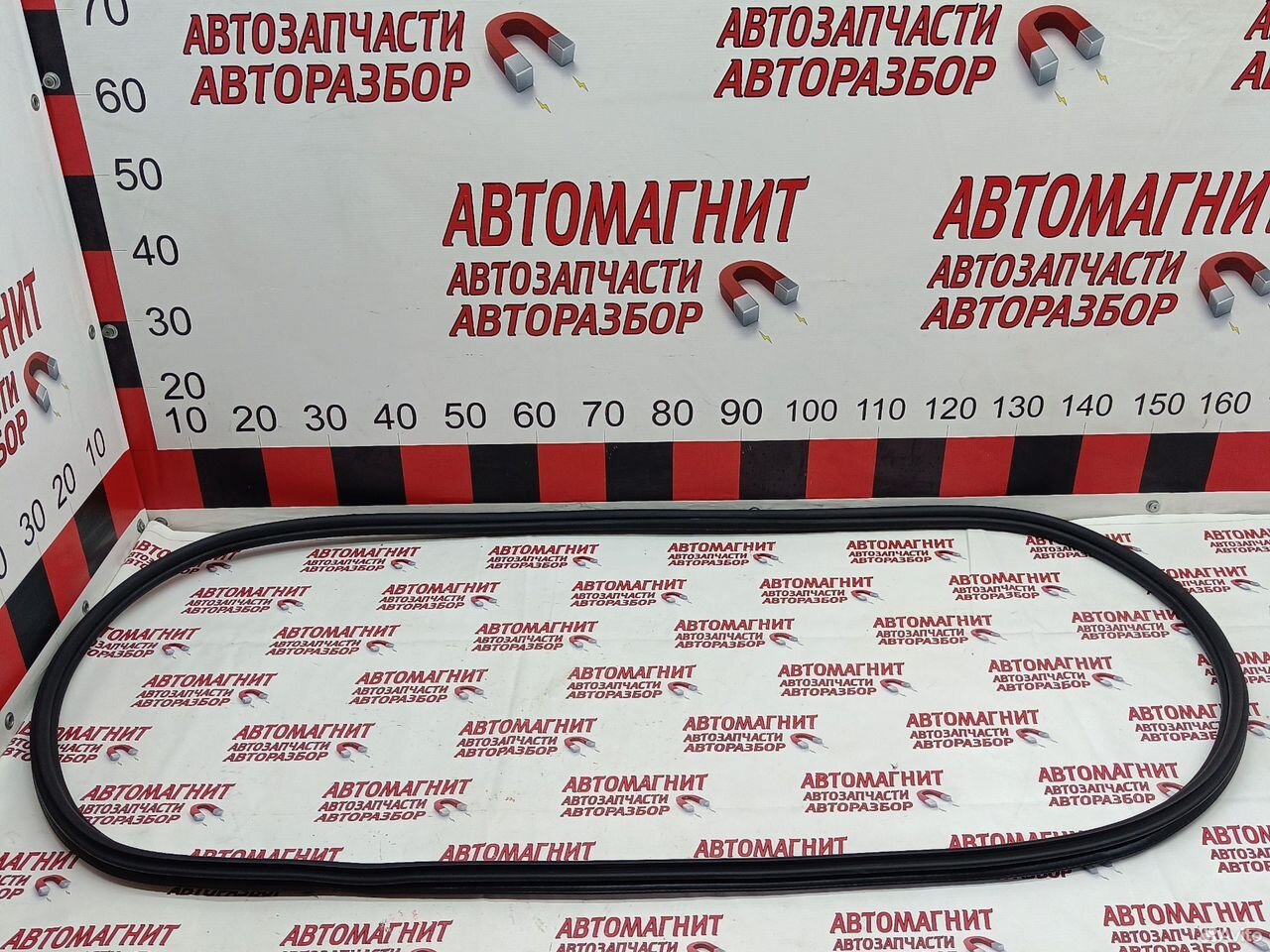 Уплотнитель двери передней левой Lixiang L9