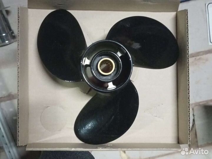 Винт для Тохатсу 9.9-20 ;3*9-1/4*10. Оригинал