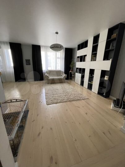 3-к. квартира, 84 м², 3/9 эт.