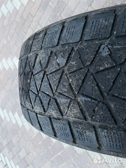 Bridgestone Blizzak DM-V2 265/45 R21 104T