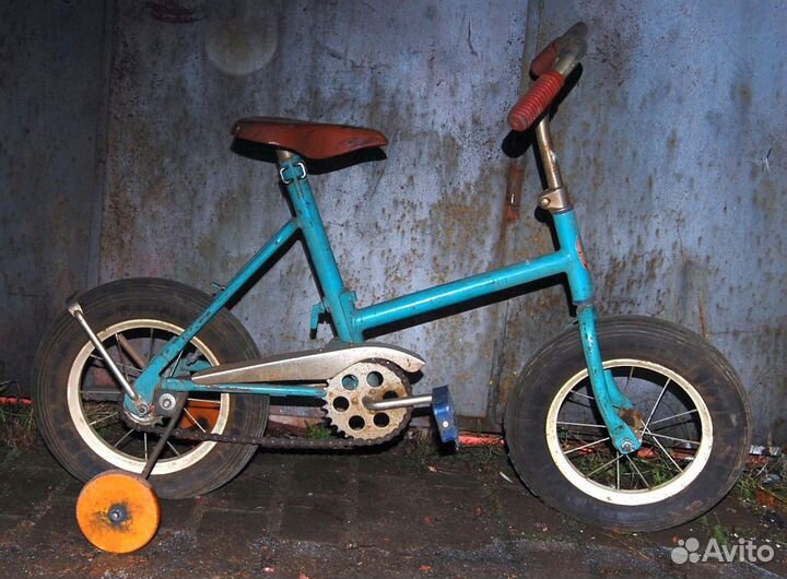 Детский велосипед с приставными колесами 60-е СССР