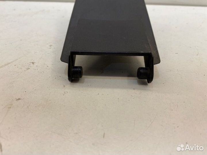 Крышка блока предохранителей Audi A6 C6 2.0 2008