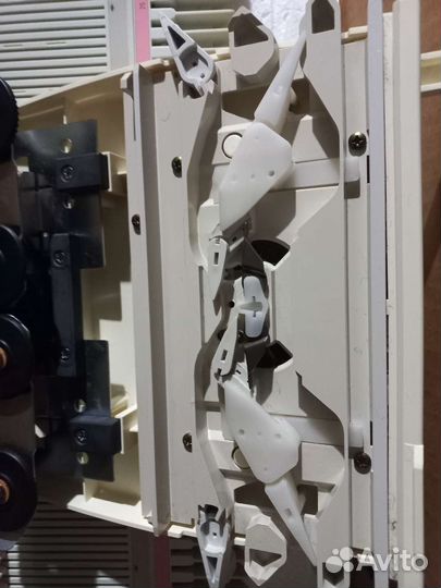 Продаётся японская вязальная машинка 3 класса