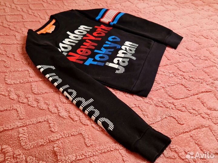 Свитшоты Love Moschino m и Vintage superdry m жен