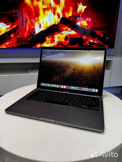 Apple macbook pro 13 m1 8gb 256