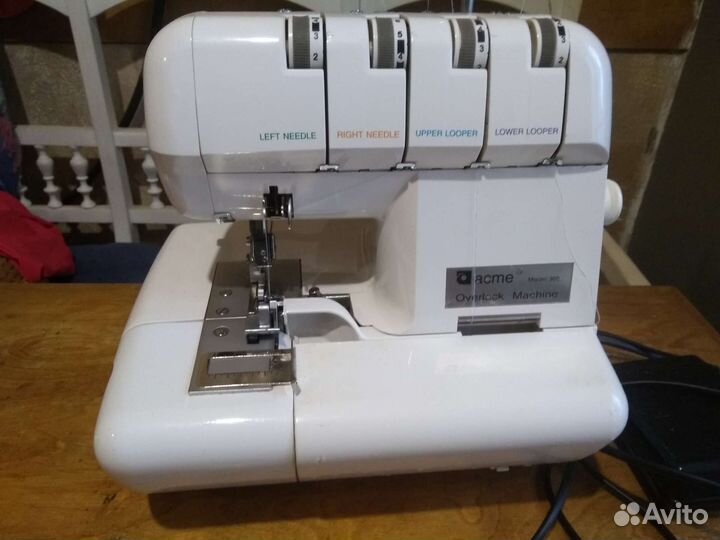 Оверлок 4х ниточный acme 300