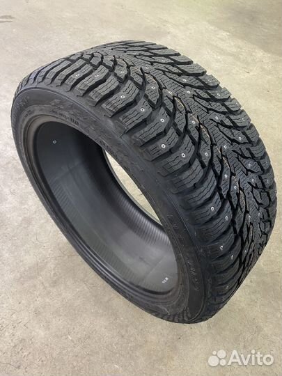 Nokian Tyres Hakkapeliitta 9 SUV 285/40 R21 109T