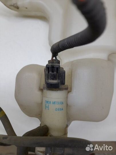 Бачок стеклоомывателя Honda Fit