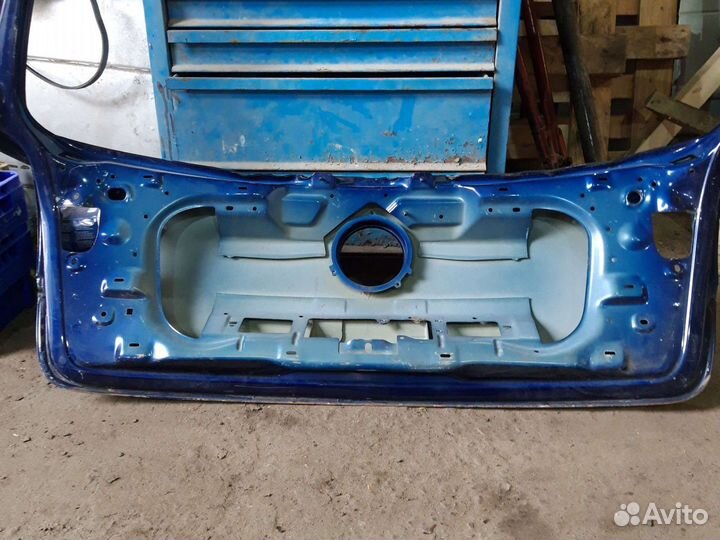 Крышка багажника для VW Golf 5