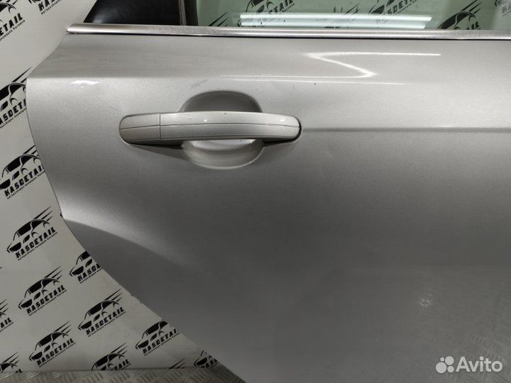 Дверь боковая задняя правая Ford Focus 3 1.6 pnda