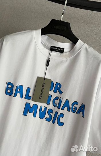 Футболка Balenciaga