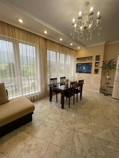 2-к. квартира, 72 м², 5/8 эт.