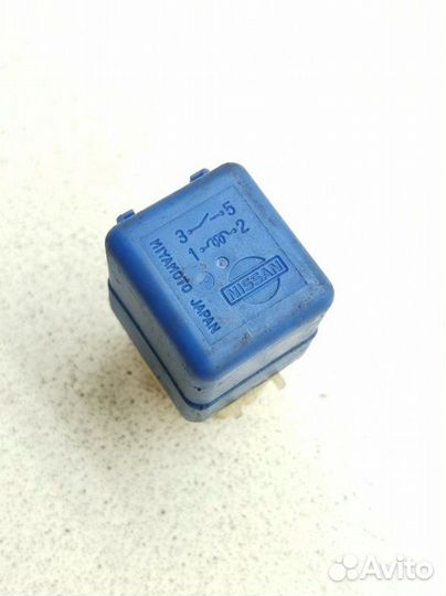 Реле Nissan Cefiro A32 VQ20DE