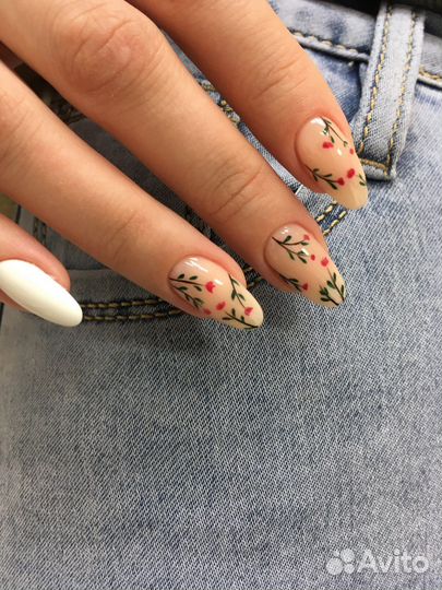 Маникюр педикюр