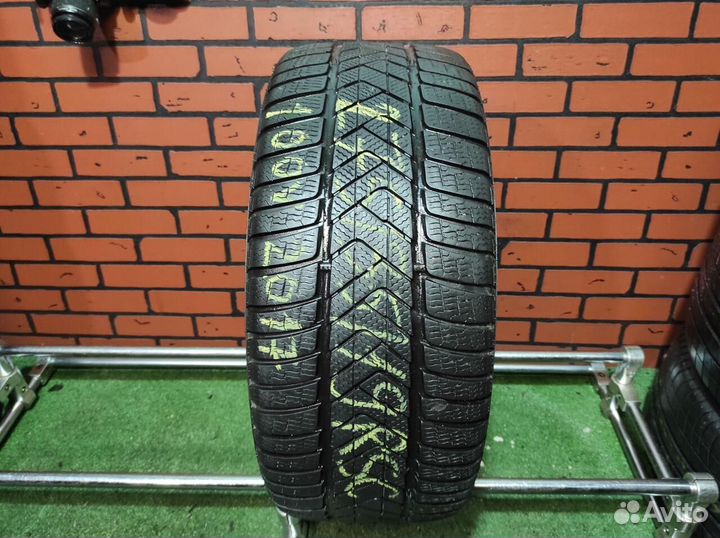 Pirelli Winter Sottozero 3 275/35 R19 100V