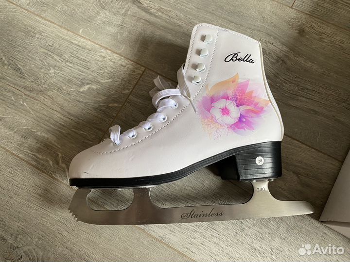Коньки женские 38 размер