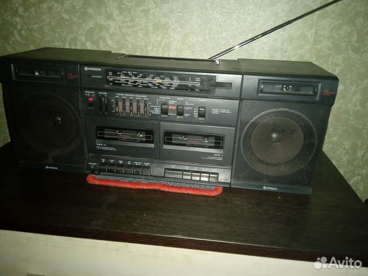 Кассетный магнитофон