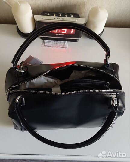 Новая кожаная сумка