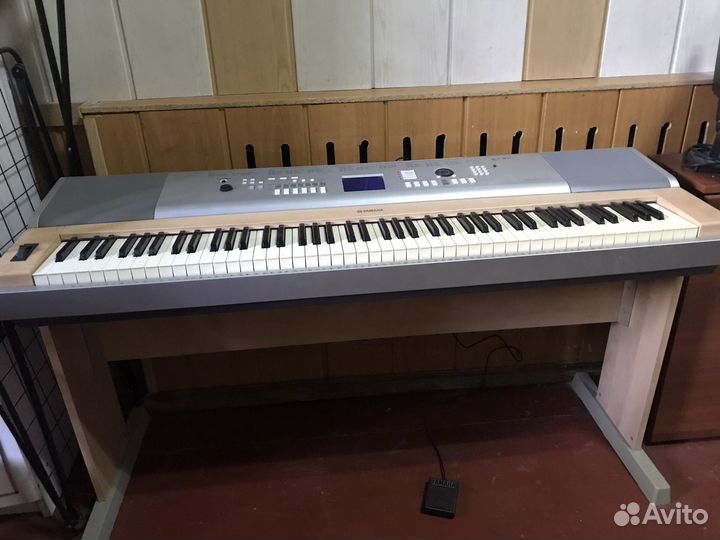 Синтезатор Yamaha DGX 620