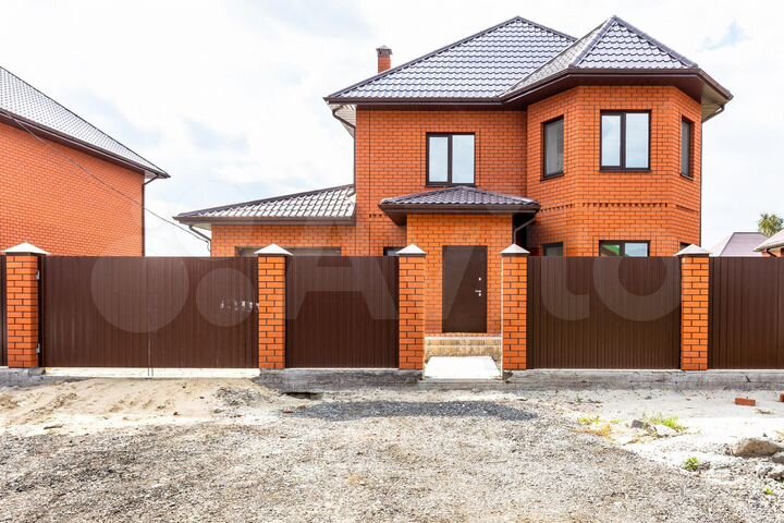 Дом 200 м² на участке 10 сот.