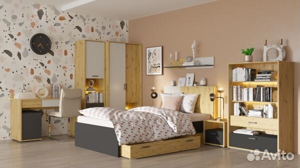 Стол письменный 