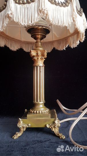 Антикварная настольная лампа