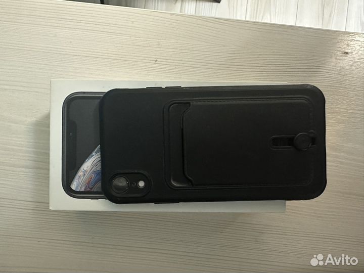 iPhone Xr, 64 ГБ