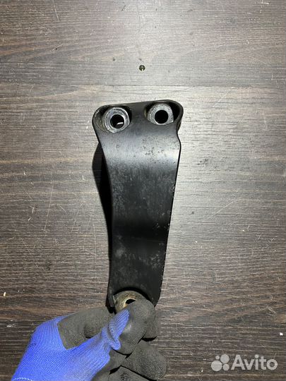 Крепление двигателя для Kawasaki Z750 04-06