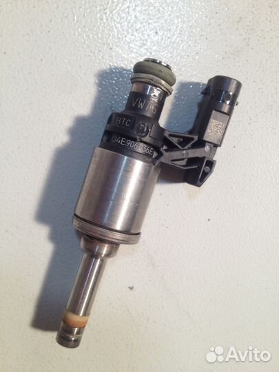 Форсунка 1.4 04E906036E