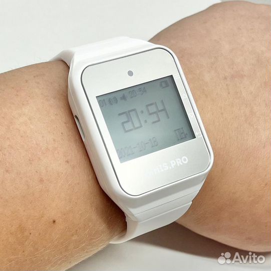 Белые часы-пейджер для вызова персонала медицина