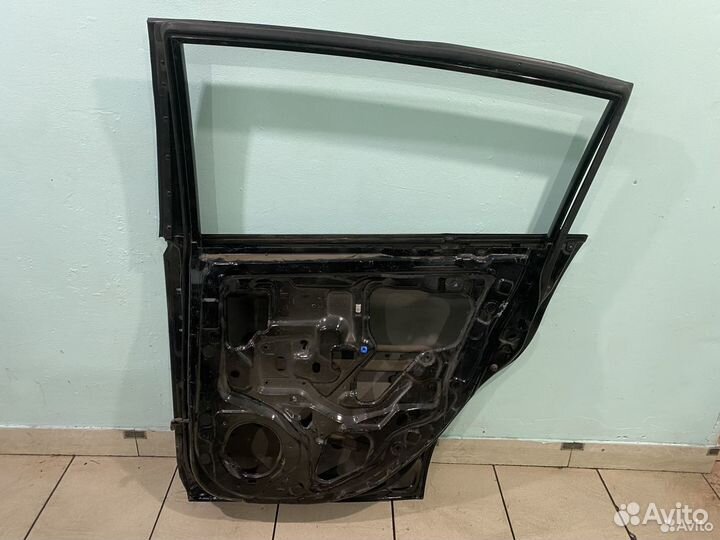 Дверь задняя правая Nissan tiida C11