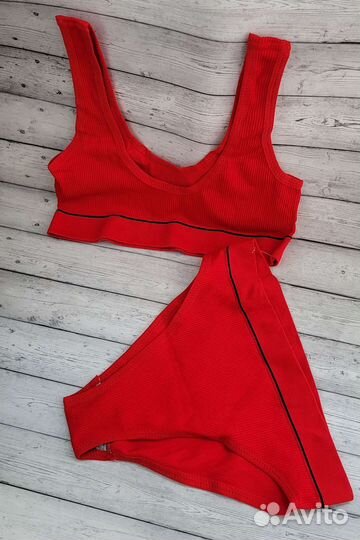 Комплект бесшовного белья 44-46 размер (новые)