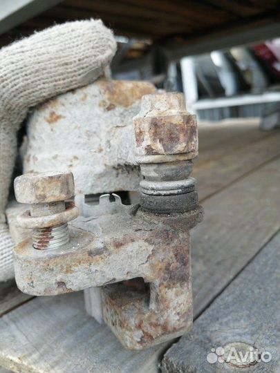 Суппорт передний правый Daewoo Matiz A11 2007