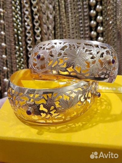 Жесткий золотой браслет 583пр