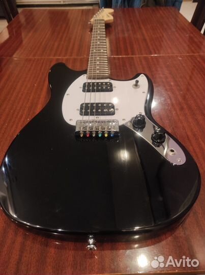 Электрогитара fender squier mustang